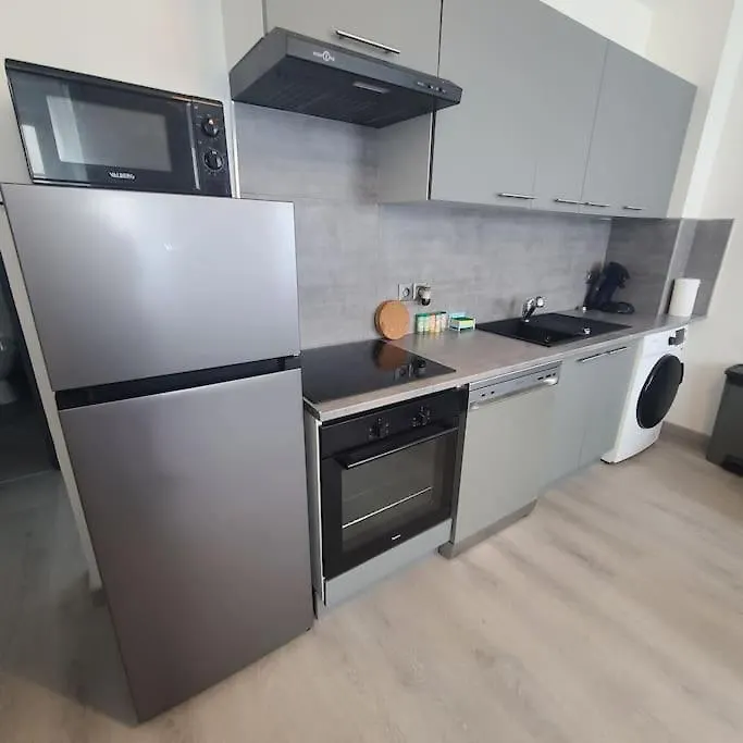 Appartement Brest Kerinou Avec Box Internet 0*,