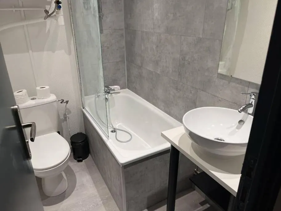Appartement Brest Kerinou Avec Box Internet 0*,